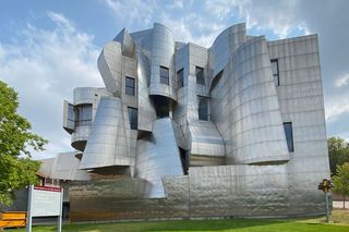 Frederick R. Weisman Museum of Art contemporary art institution in