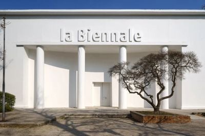 International Jury of 61st Venice Biennale Resigns
