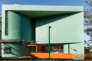 Te Uru Waitakere Contemporary Gallery contemporary art institution in Auckland New Zealand