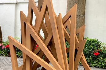Contemporary art exhibition Bernar Venet ASHK x HKAGA Sculpture Exhibition at DE SARTHE DE SARTHE Hong Kong