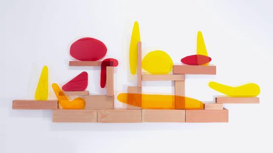 Blinky and its decorative shapes H by Oscar Abraham Pabon contemporary artwork Sculpture