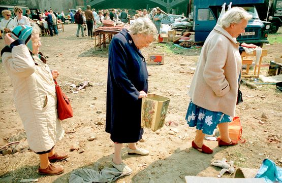 Three Wise Women by Tom Wood contemporary artwork Photography