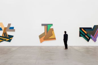 Frank Stella contemporary artist