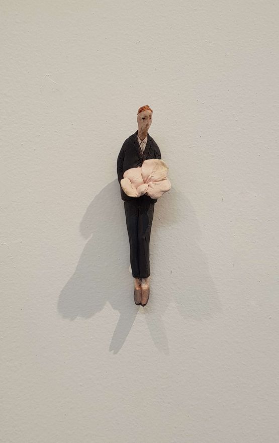 Offertorio by Pino Deodato contemporary artwork Sculpture