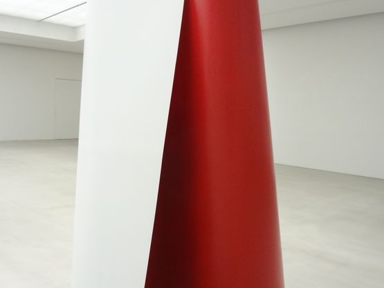 White and red by Nobuko Watanabe contemporary artwork Sculpture