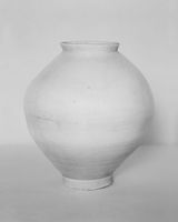 Vessel AM 09 BW by Koo Bohnchang contemporary artwork print