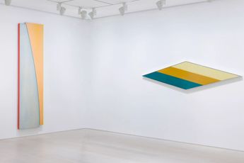 Contemporary art exhibition Kenneth Noland Paintings 19662006 at Pace Gallery Tokyo Japan