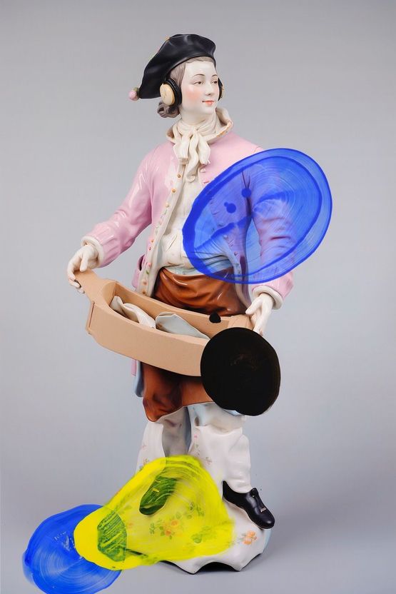 Der Amazon  Bote The Amazon delivery man by Hanakam  Schuller contemporary artwork Photography