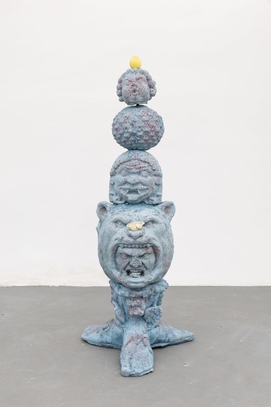 Bussola de Gorgona II by Estevan Davi contemporary artwork Sculpture