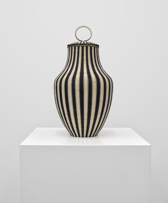 Confidence by Jeremy Frey contemporary artwork Sculpture