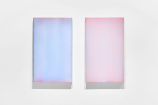 Farblichtung Cyan und Violett and Ultramarin rot Hell by Sybille Pattscheck contemporary artwork Mixed Media