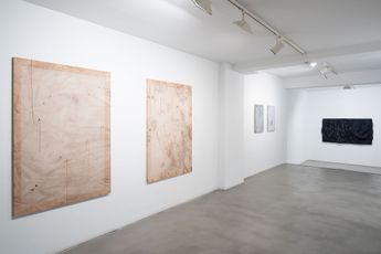 Contemporary art exhibition Julia Llerena Desbordamos al centro de la noche at Sabrina Amrani Madera 23 Madrid Spain