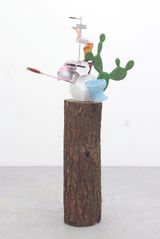 Las cosas antiguas que nos pertenecenDodecahedrontoilet by Gabriel Rico contemporary artwork painting sculpture