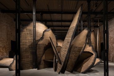Manal Aldowayan contemporary artist