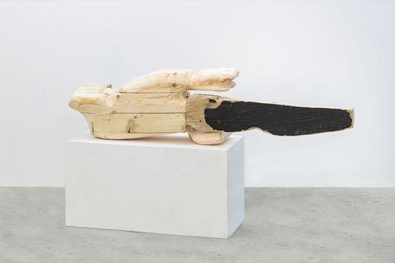 Beastmode Jacare by Anderson Borba contemporary artwork Sculpture