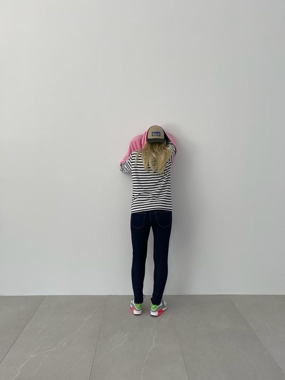 Attitude by Daniel Firman contemporary artwork Sculpture