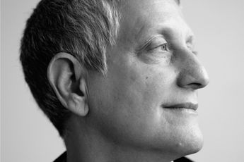 Roni Horn contemporary artist