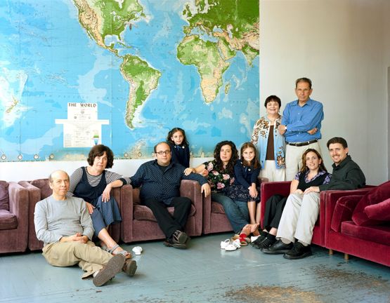 The Felsenfeld  Gold Families Philadelphia by Thomas Struth contemporary artwork Photography