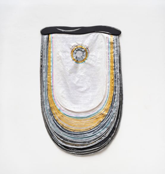 Lua com Veus by Leda Catunda contemporary artwork Textile