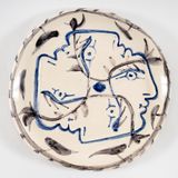 Quatre profils enlaces A.R. 88 by Pablo Picasso contemporary artwork sculpture