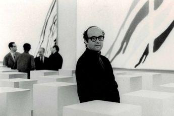 Sol Lewitt contemporary artist