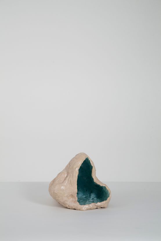 O berro da concha by Brigida Baltar contemporary artwork