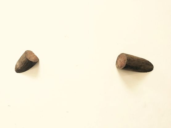 Volta e meia by Carlito Carvalhosa contemporary artwork Sculpture