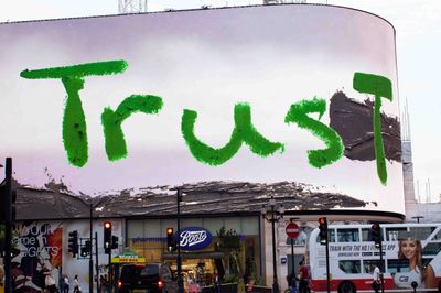 Video Artists Occupy Public Screens in LONDON ZEITGEIST