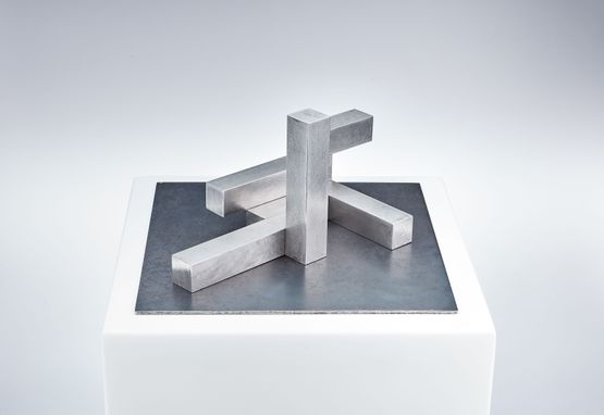 Variables Doppelobjekt Variable double object  by Peter Schwickerath contemporary artwork Sculpture