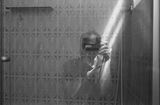 Autorretrato no box do banheiro by Mauro Restiffe contemporary artwork photography