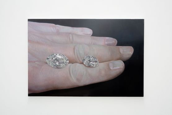 Holding Light by Daniel Fleur contemporary artwork Painting