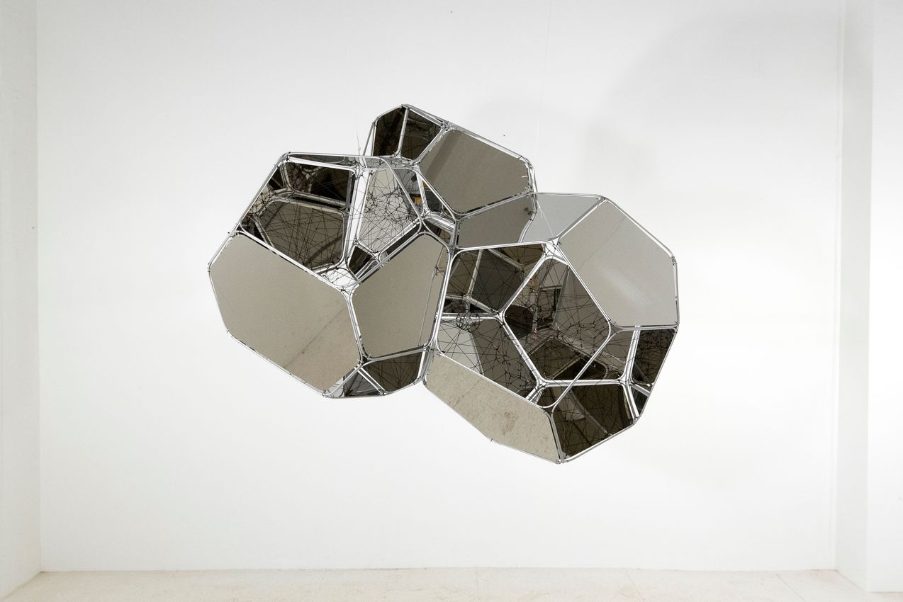TOMÁS SARACENO