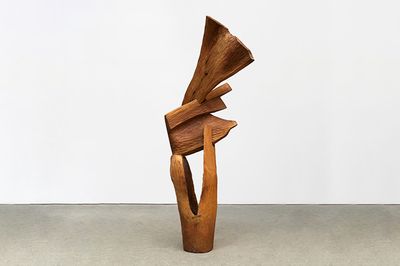 Thaddeus Mosleys Gravity-Defying  Structures Celebrate the Legacy of African Sculpture and European Modernism