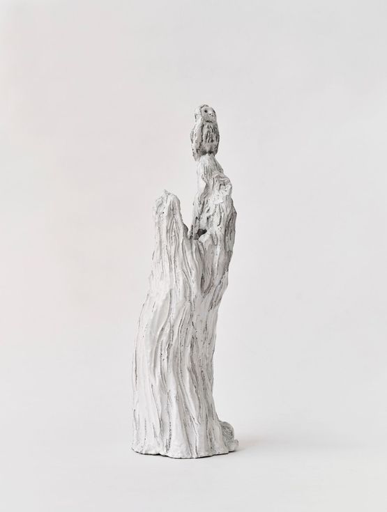 Larbre et la chouette by Setsuko contemporary artwork Sculpture