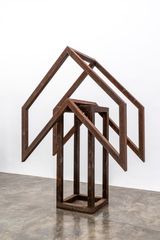 Seta Arrow by Raul Mourao contemporary artwork sculpture