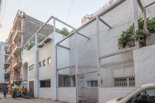 Khoj International Artists Association contemporary art institution in