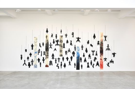 En meme temps 2 by Annette Messager contemporary artwork Sculpture