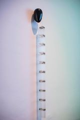 Cabeca com brinco by Luiz Roque contemporary artwork sculpture