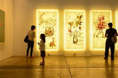 Facing Off At Art Basel A Cultural Commentary Of A Vernissage