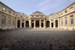 Monnaie de Paris contemporary art institution in Paris France