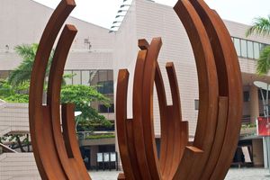 Bernar Venet