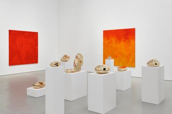 Contemporary art exhibition Sarah Crowner Tableaux En Laine Pierres En Bronze at Galerie Max Hetzler Paris France
