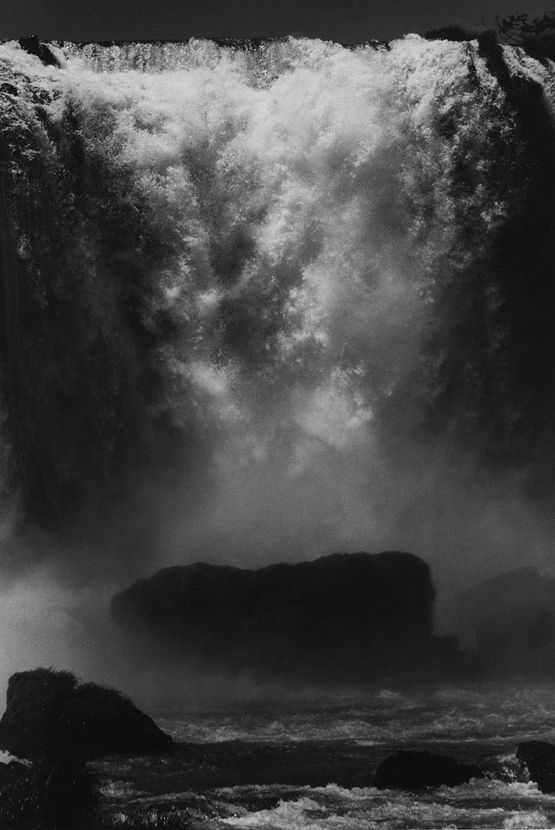 Iguazu Wasserfall by Barbara Klemm contemporary artwork Photography