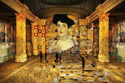 Hall des Lumieres New Yorks Art Projection Palace Opens with Klimt Show