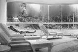O Aquario by Mauro Restiffe contemporary artwork photography