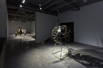 Sun Yuan  Peng Yu contemporary artist