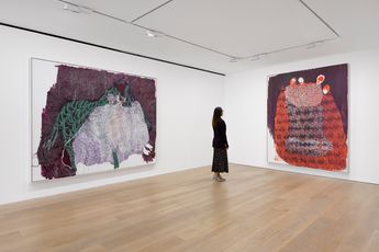 Contemporary art exhibition Portia Zvavahera Ndakavata pasi ndikamutswa nekuti anonditsigira at David Zwirner London United Kingdom