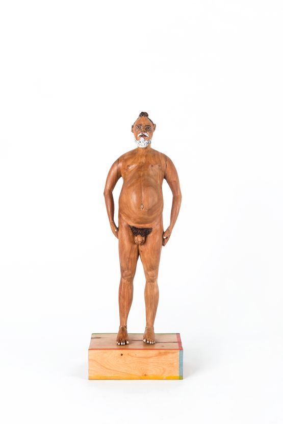 Autorretrato by Efrain Almeida contemporary artwork Sculpture