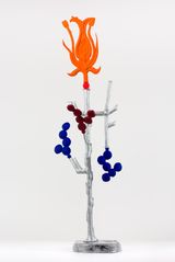 Biomorph nasturtium by Caroline Rothwell contemporary artwork sculpture