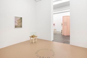 Contemporary art exhibition Becky Beasley H. S. P. or Promising Mid-Career Woman at Galeria Plan B Berlin Germany